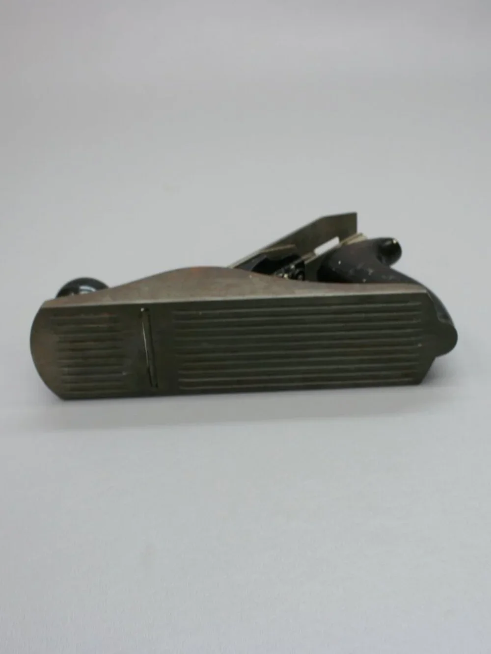 Vintage Stanley No 4C Bailey Corrugated Bottom Sole Bench Hand Plane Made in USA - Picture 9 of 10